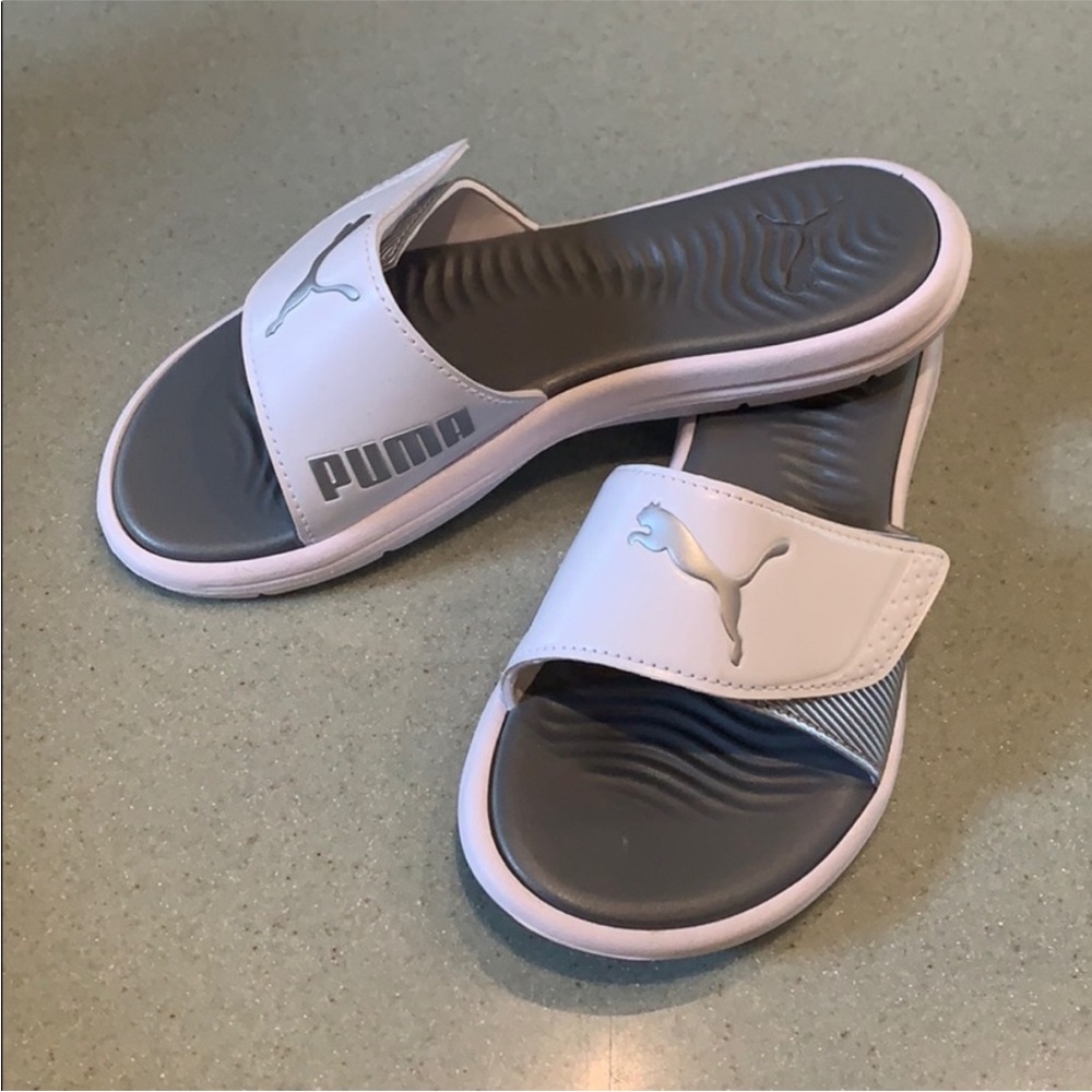 🤍PUMA SPORTS SLIDES with adjustable strap